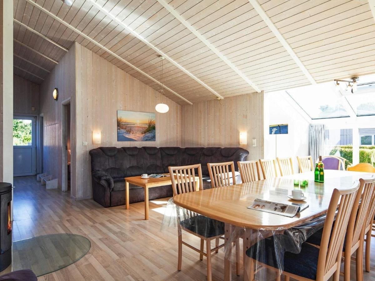 12 Person Holiday Home In Gromitz Bagian luar foto