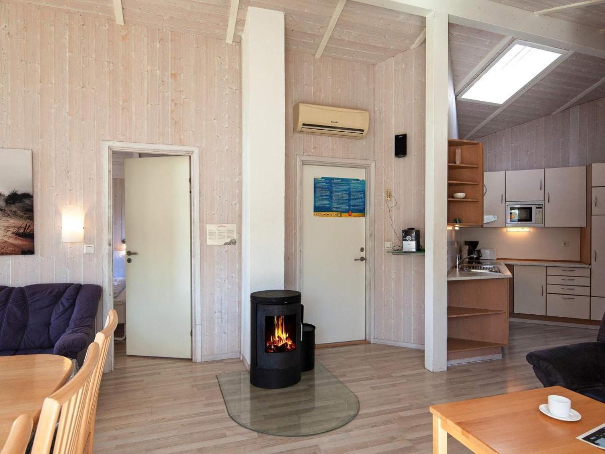 12 Person Holiday Home In Gromitz Bagian luar foto