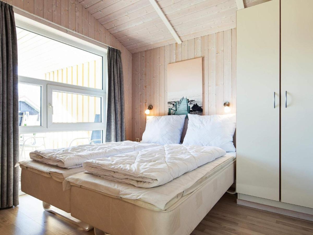 12 Person Holiday Home In Gromitz Bagian luar foto