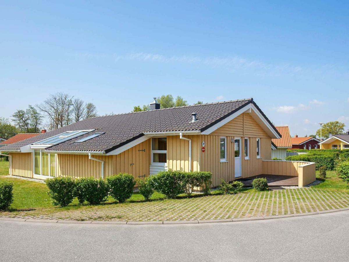 12 Person Holiday Home In Gromitz Bagian luar foto